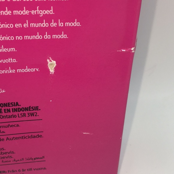 Barbie Signature 60th Anniversary Collector's Doll Blonde White Silver G… - Picture 8 of 15